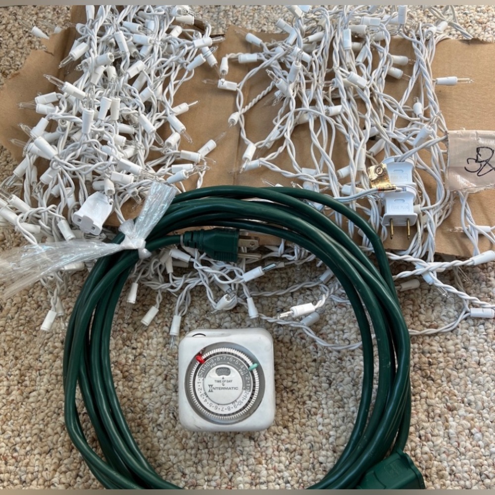 Christmas Icicle Lights Bundle 2 Strings 300 White Cord Timer Extension Cord
